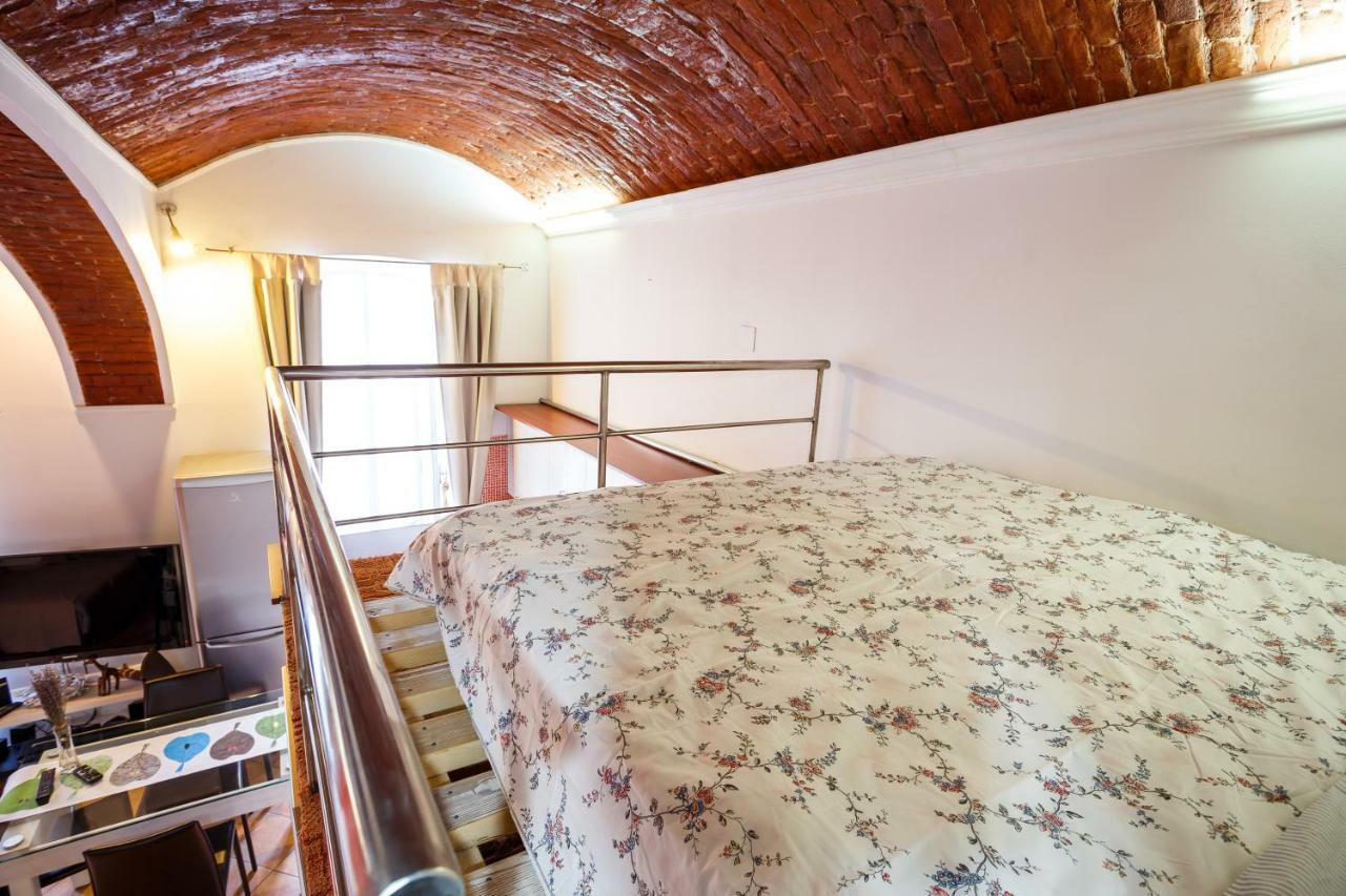 Old Square Apartments 3 ティミショアラ エクステリア 写真